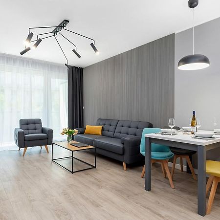 Modern City Center Apartments By Noclegi Renters พอซนาน ภายนอก รูปภาพ