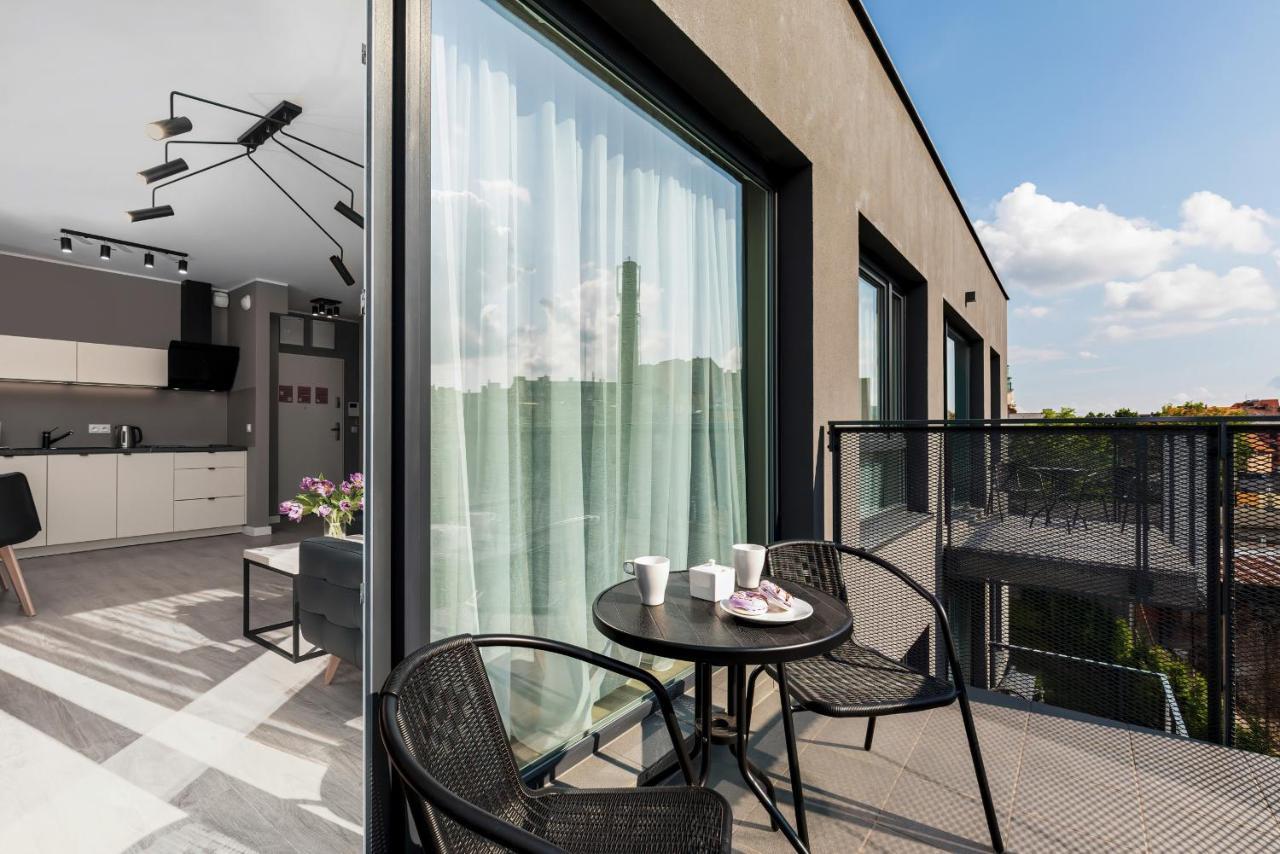 Modern City Center Apartments By Noclegi Renters พอซนาน ภายนอก รูปภาพ