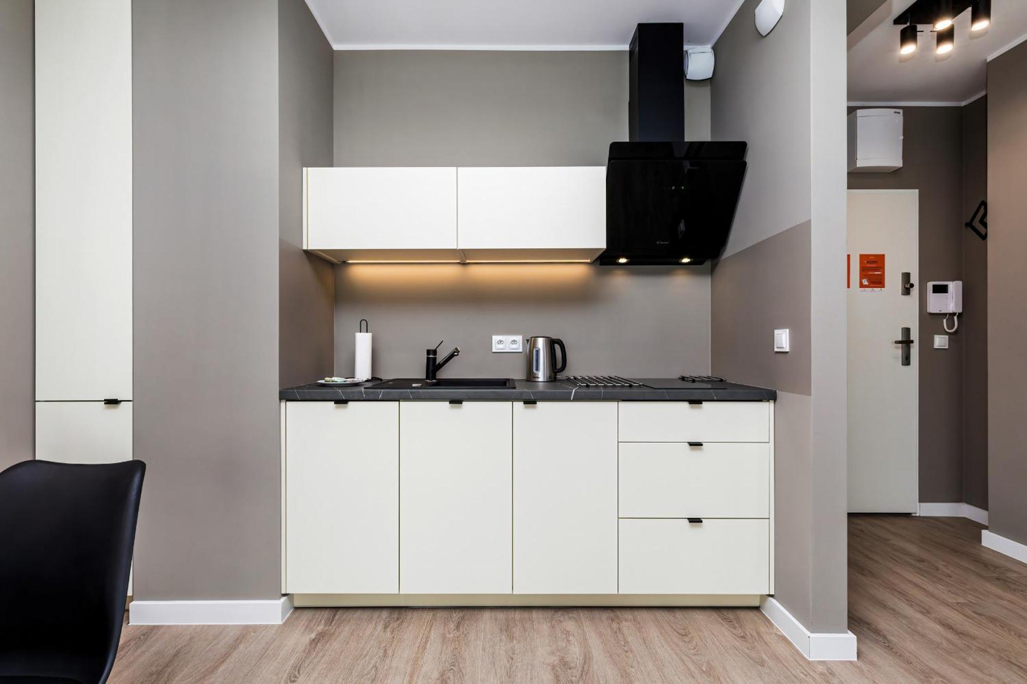 Modern City Center Apartments By Noclegi Renters พอซนาน ภายนอก รูปภาพ