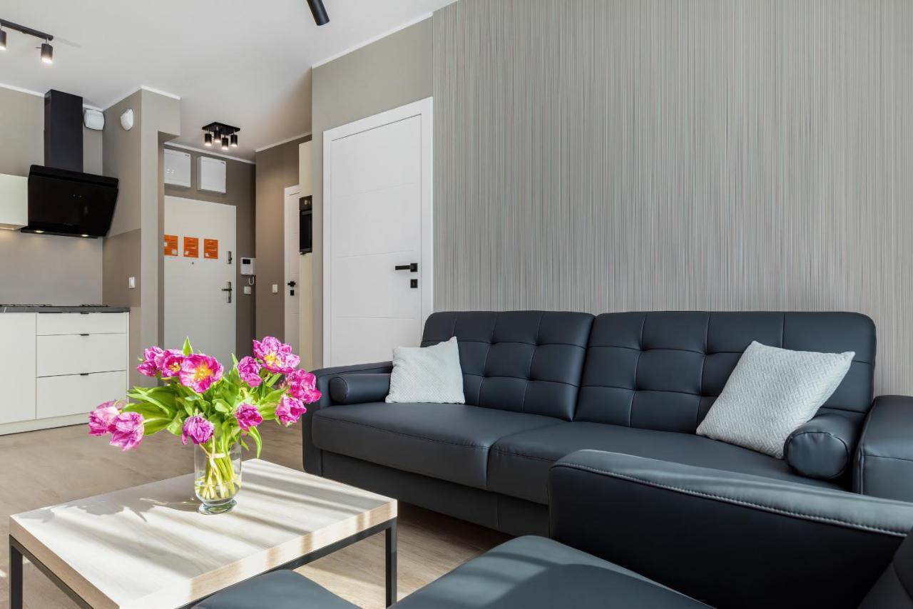 Modern City Center Apartments By Noclegi Renters พอซนาน ภายนอก รูปภาพ