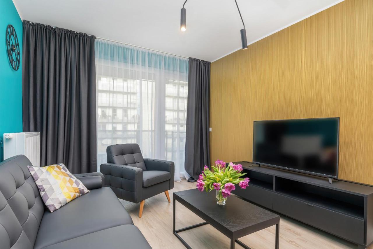 Modern City Center Apartments By Noclegi Renters พอซนาน ภายนอก รูปภาพ