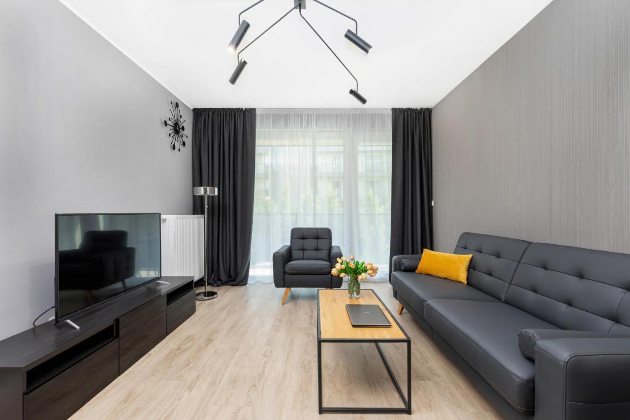 Modern City Center Apartments By Noclegi Renters พอซนาน ภายนอก รูปภาพ