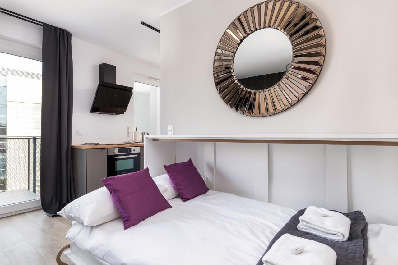 Modern City Center Apartments By Noclegi Renters พอซนาน ภายนอก รูปภาพ