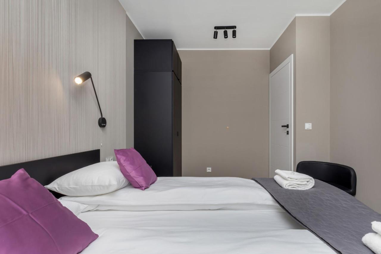 Modern City Center Apartments By Noclegi Renters พอซนาน ภายนอก รูปภาพ