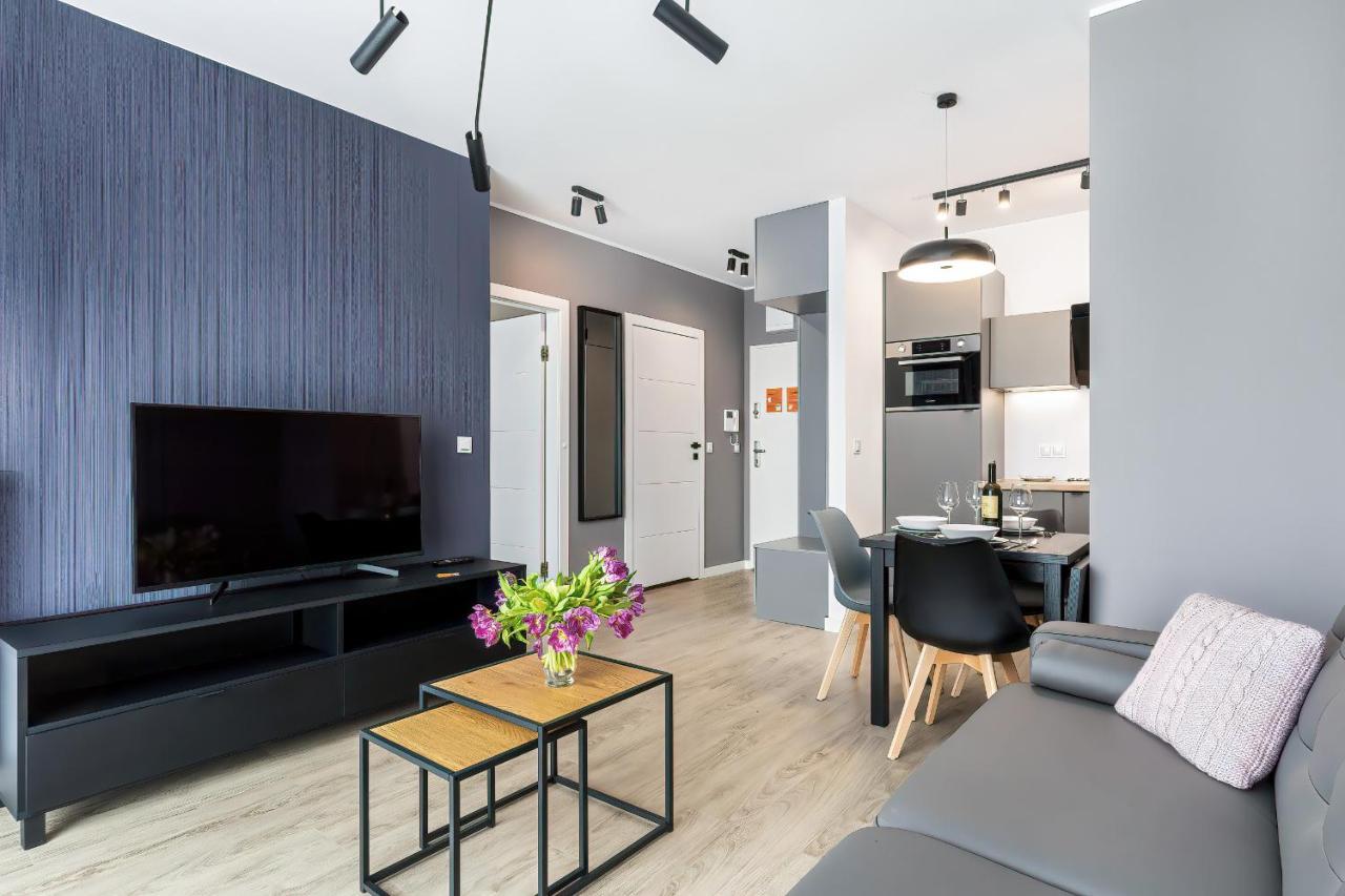 Modern City Center Apartments By Noclegi Renters พอซนาน ภายนอก รูปภาพ