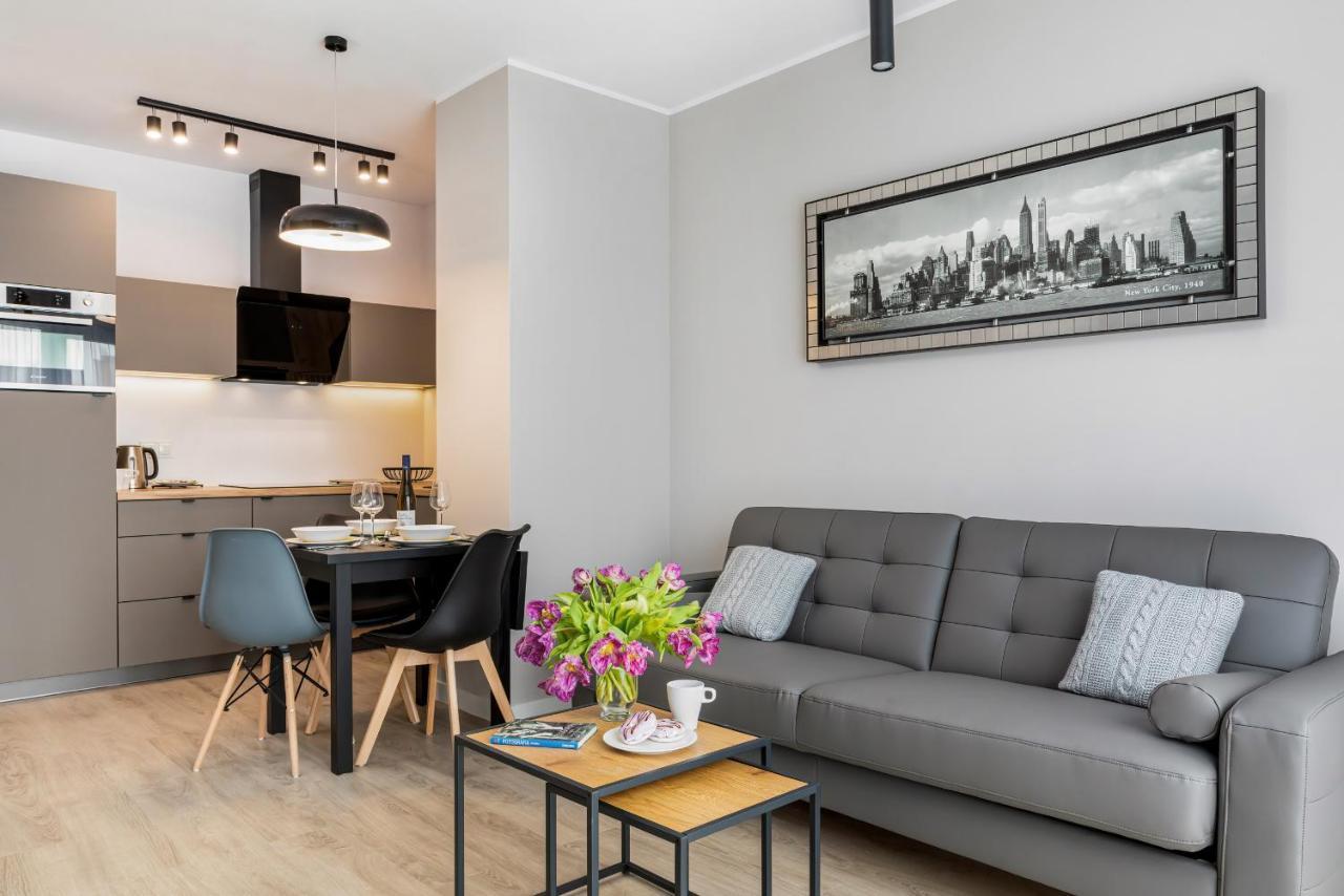 Modern City Center Apartments By Noclegi Renters พอซนาน ภายนอก รูปภาพ