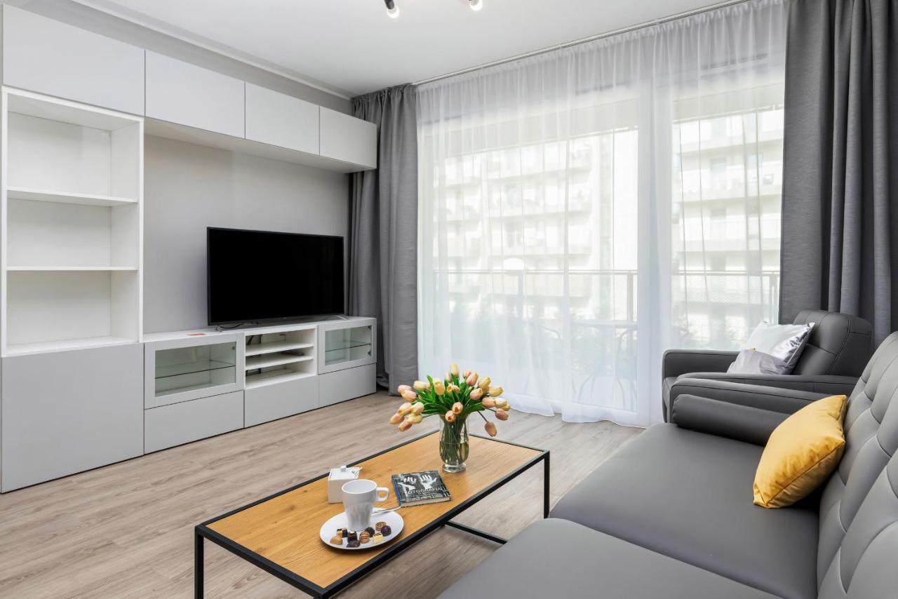 Modern City Center Apartments By Noclegi Renters พอซนาน ภายนอก รูปภาพ